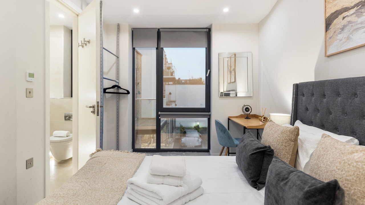 Photo of Bedroom in Parsons Green and Walham