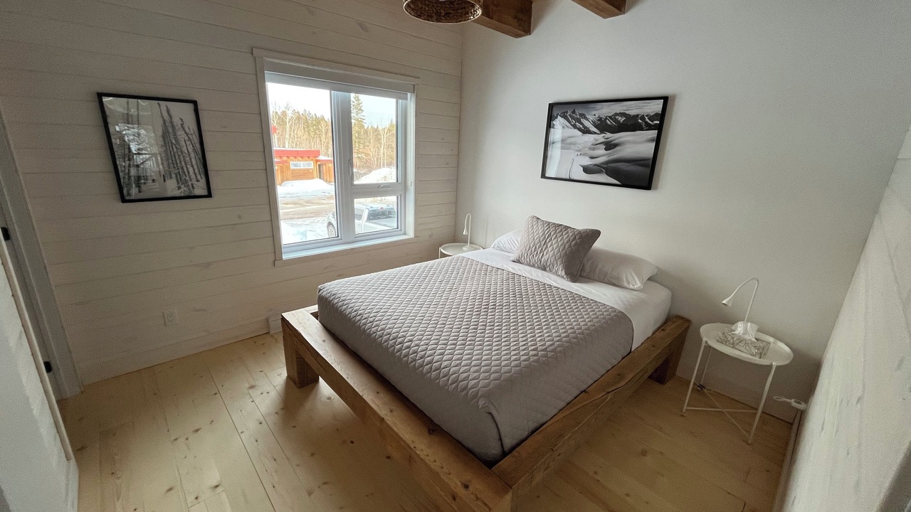 Photo of Bedroom in L'Anse-Saint-Jean