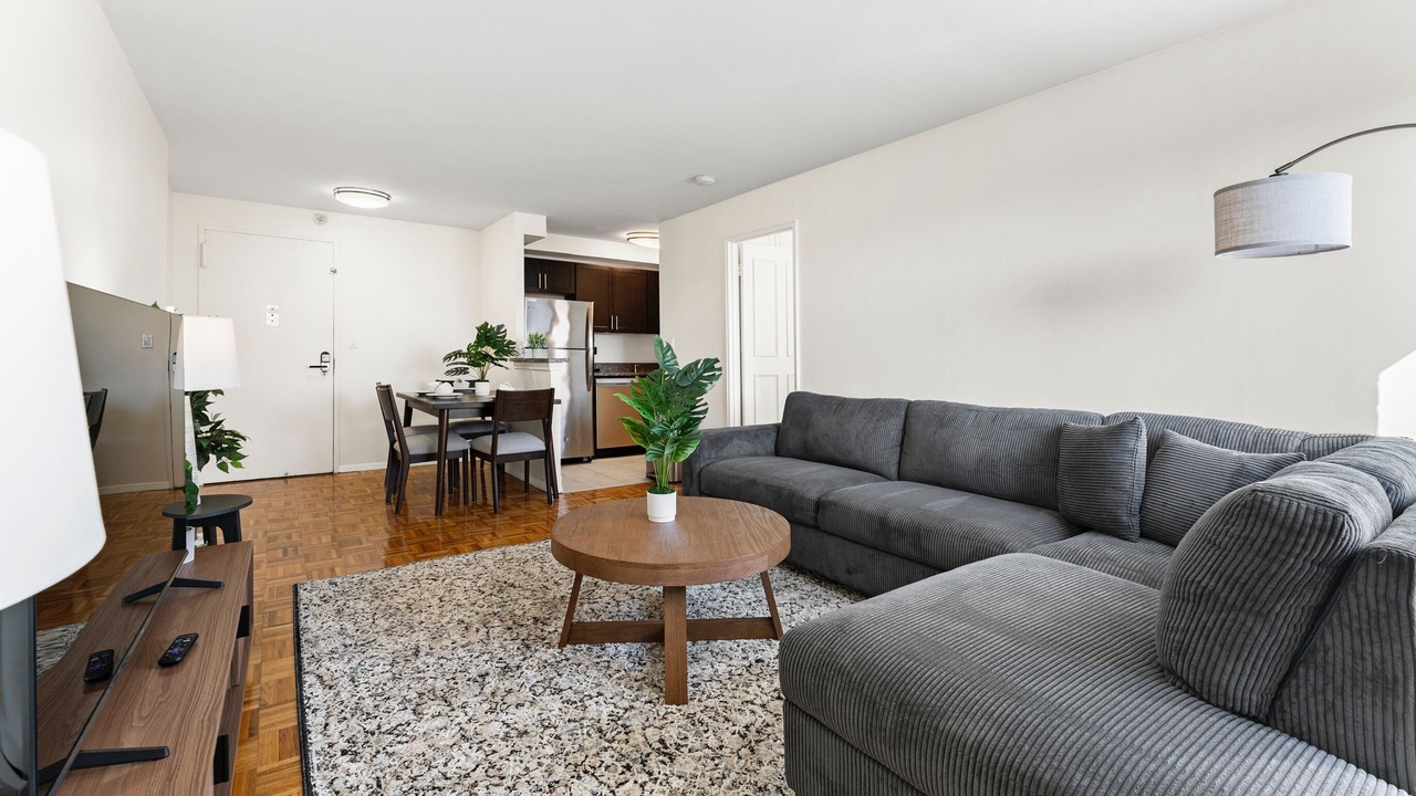 Photo of Livingroom in North Brookline