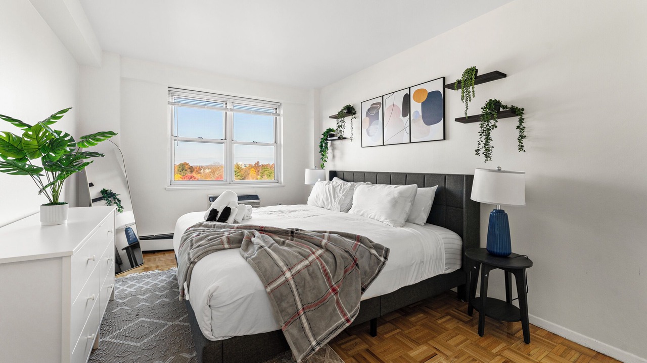 Photo of Bedroom in North Brookline