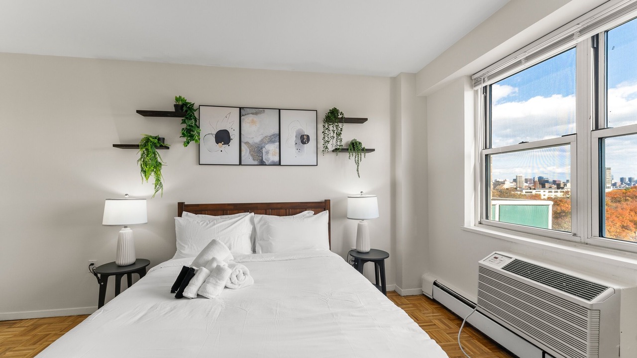 Photo of Bedroom in Longwood