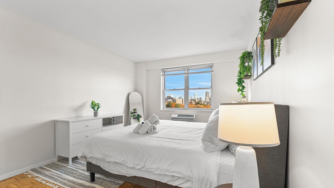 Photo of Bedroom in Longwood