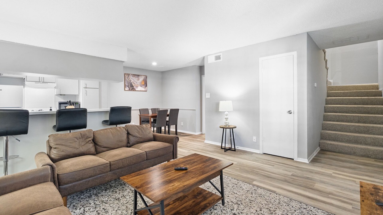 Photo of Livingroom in North University