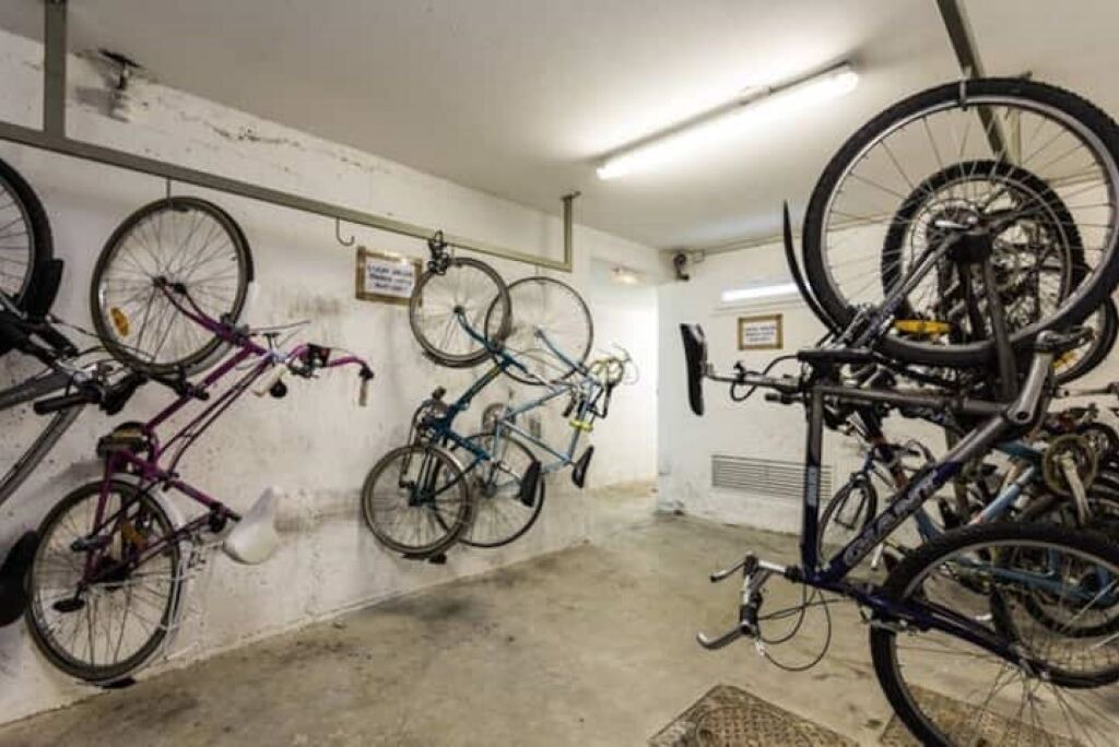 Photo of Others in Secteur 2