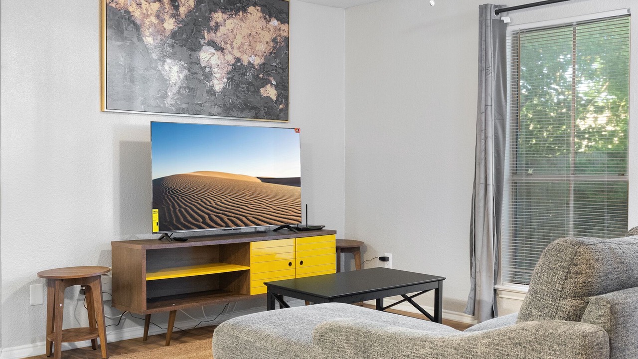 Photo of Livingroom in University Hills and Windsor Park
