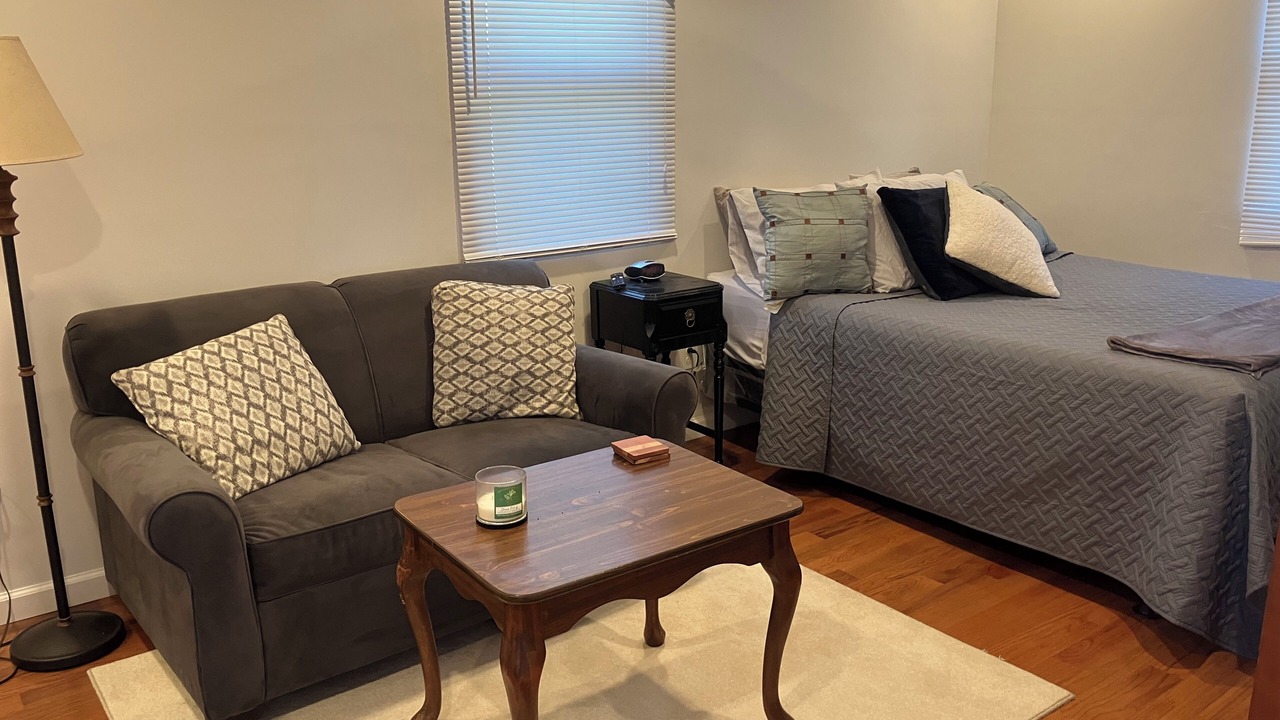 Photo of Bedroom in Kenner - Louis Armstrong International Airport