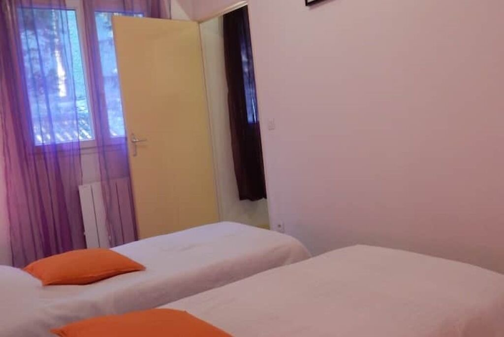 Photo of Bedroom in Secteur 2