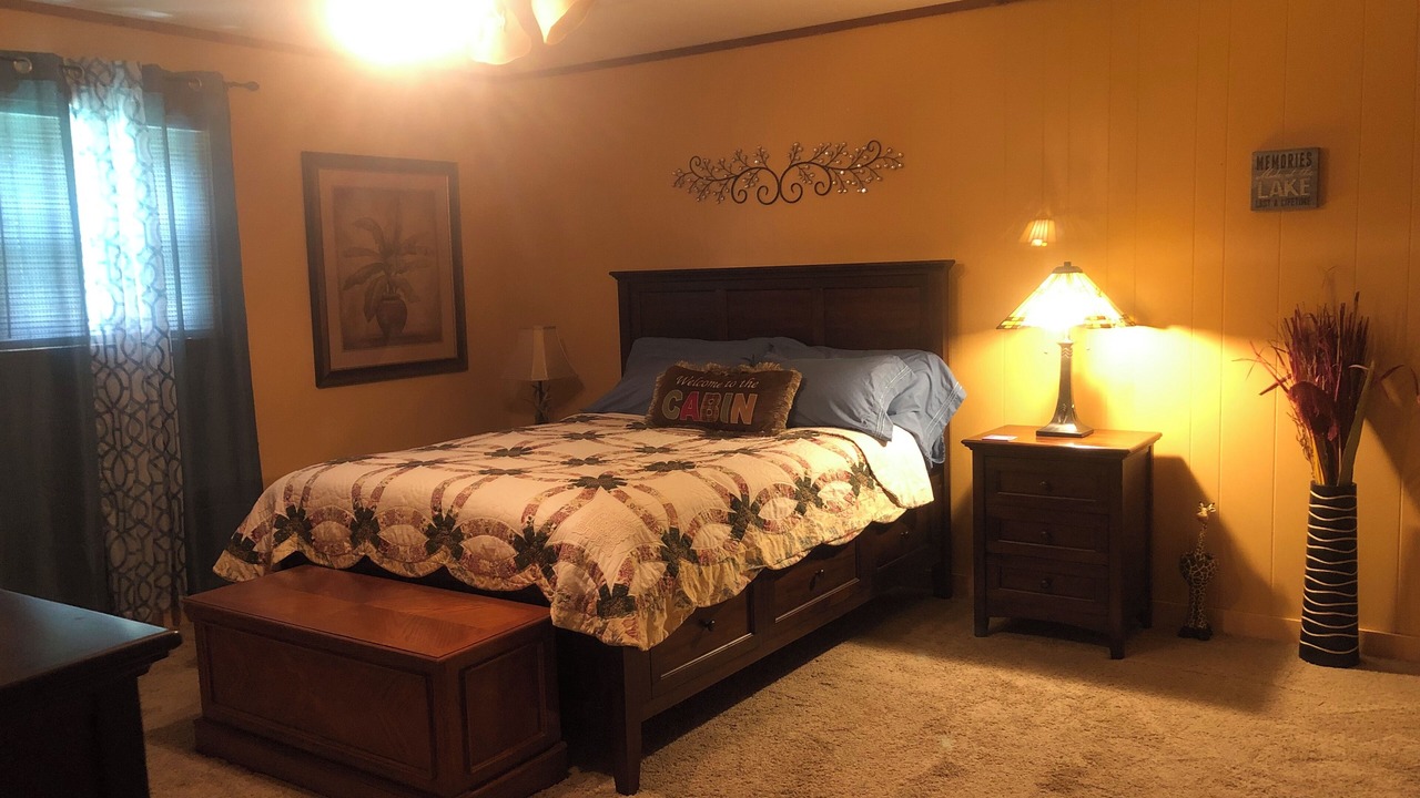 Photo of Bedroom in Quitman