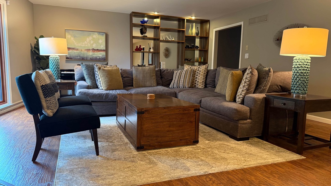 Photo of Livingroom in Pullman