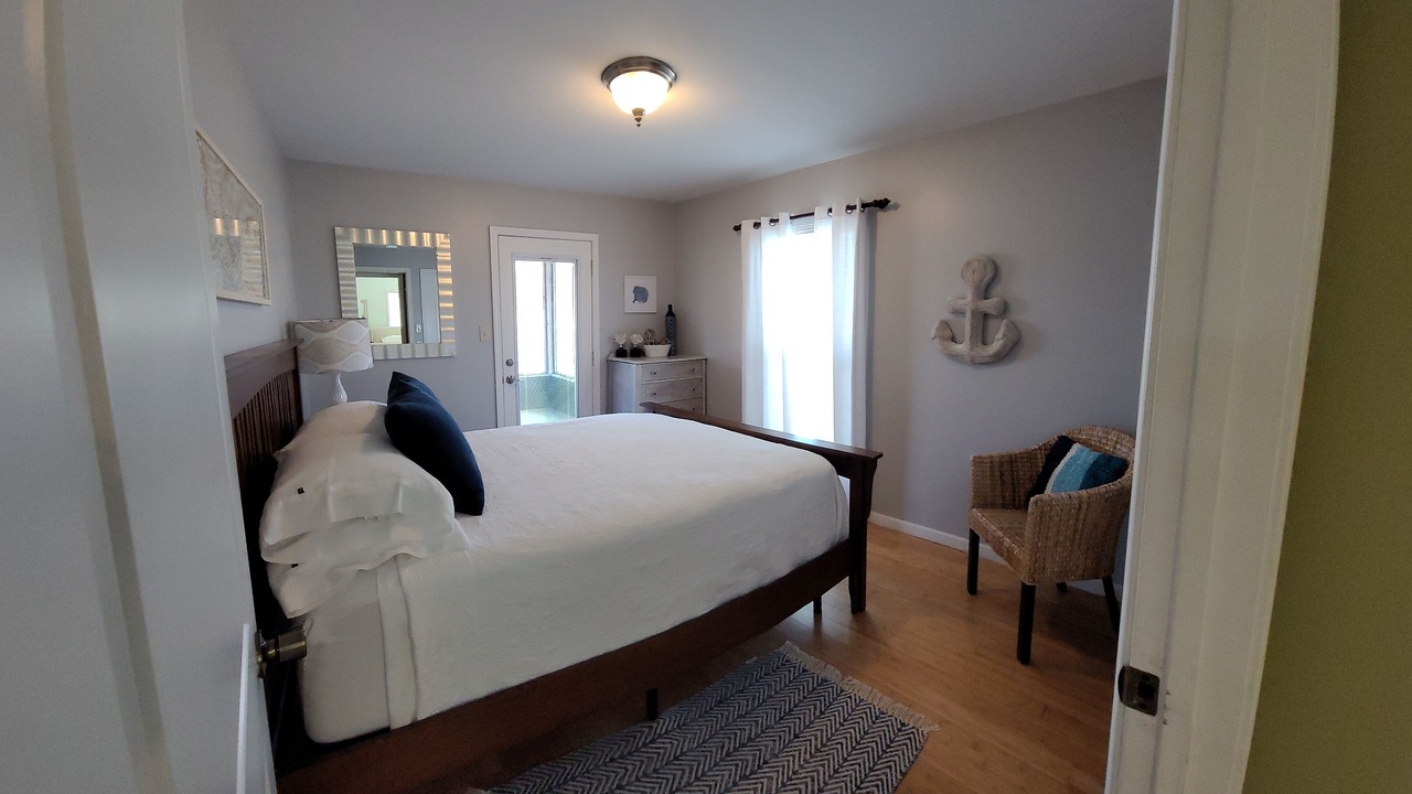 Photo of Bedroom in Buncombe