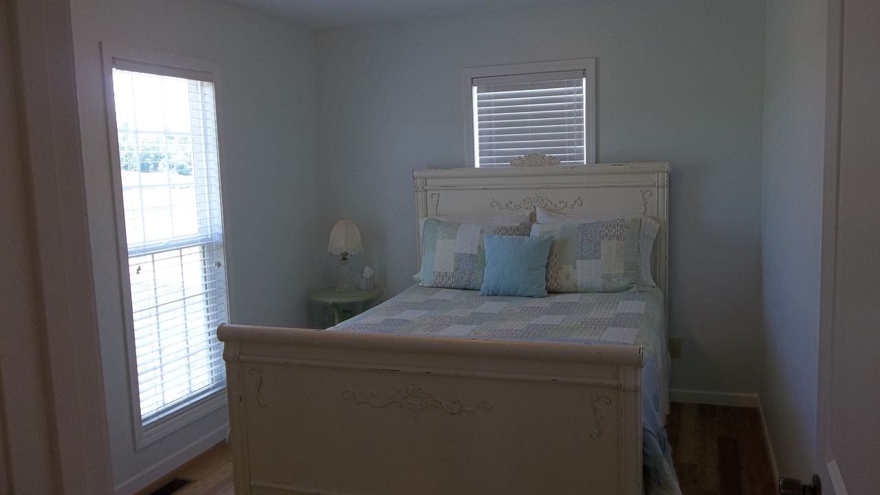 Photo of Bedroom in Buncombe