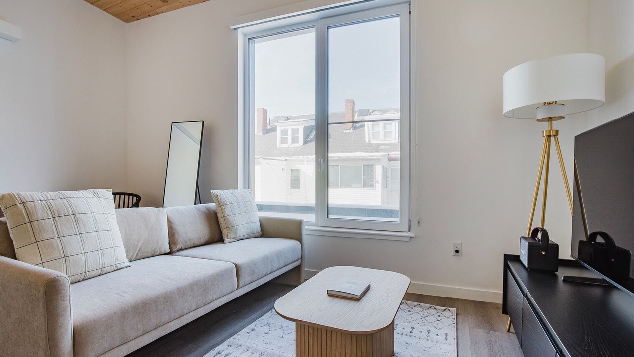Photo of Livingroom in East Somerville
