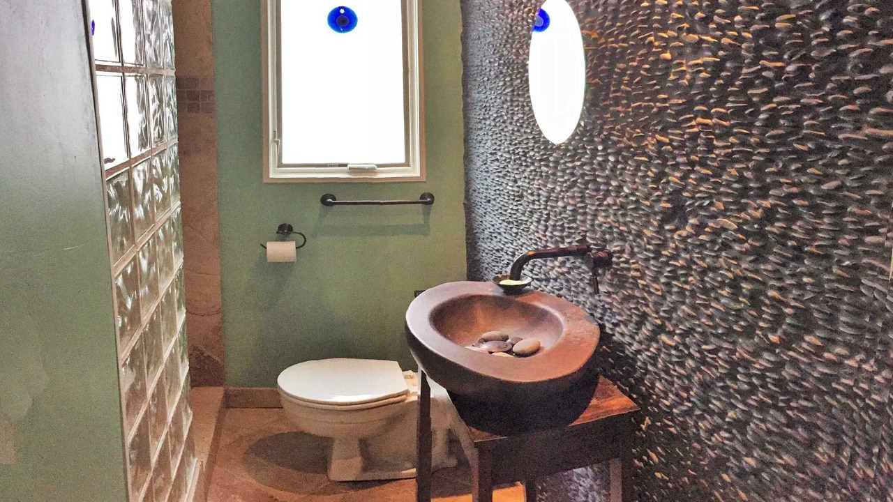 Photo of Bathroom in Lower Avenues