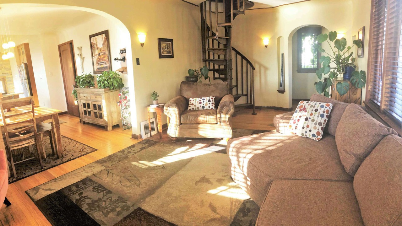 Photo of Livingroom in Lower Avenues