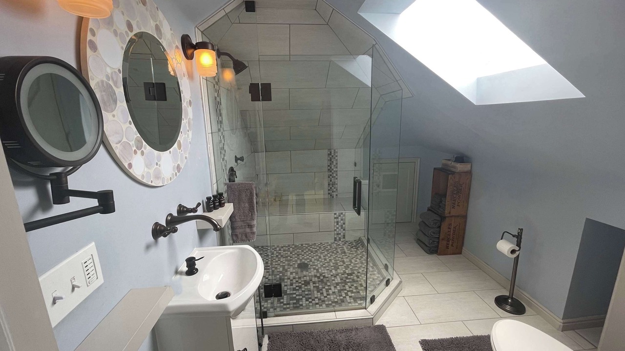 Photo of Bathroom in Lower Avenues