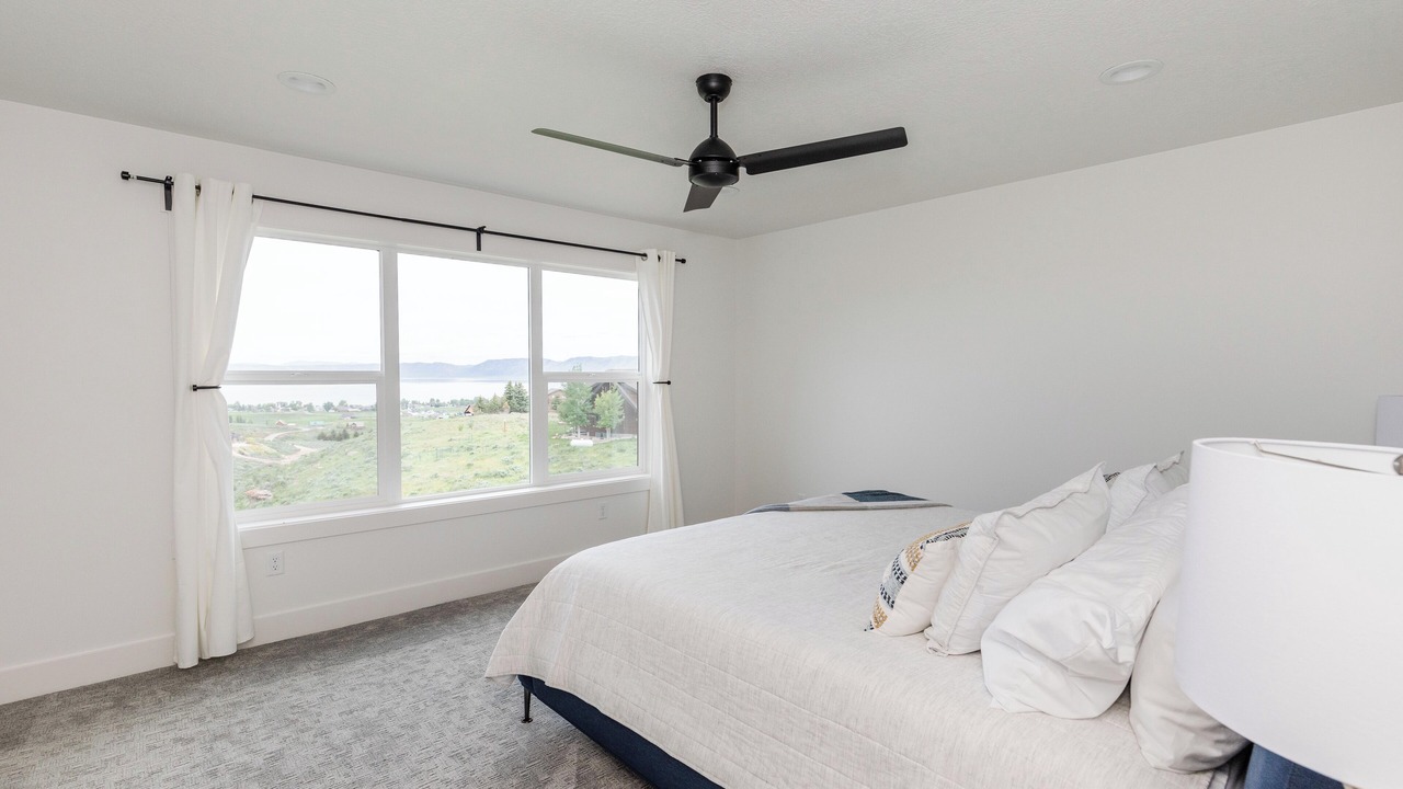 Photo of Bedroom in Sweetwater