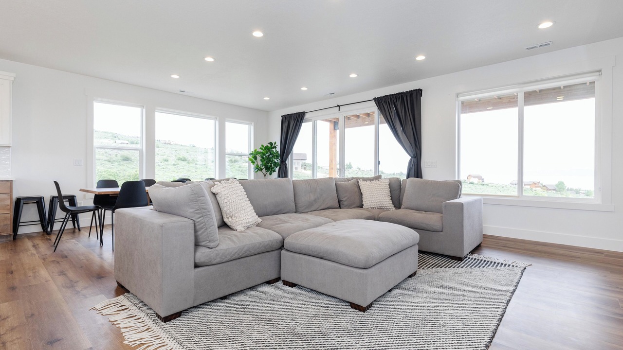 Photo of Livingroom in Sweetwater