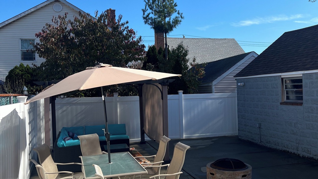 Photo of Outdoor in Alden Manor