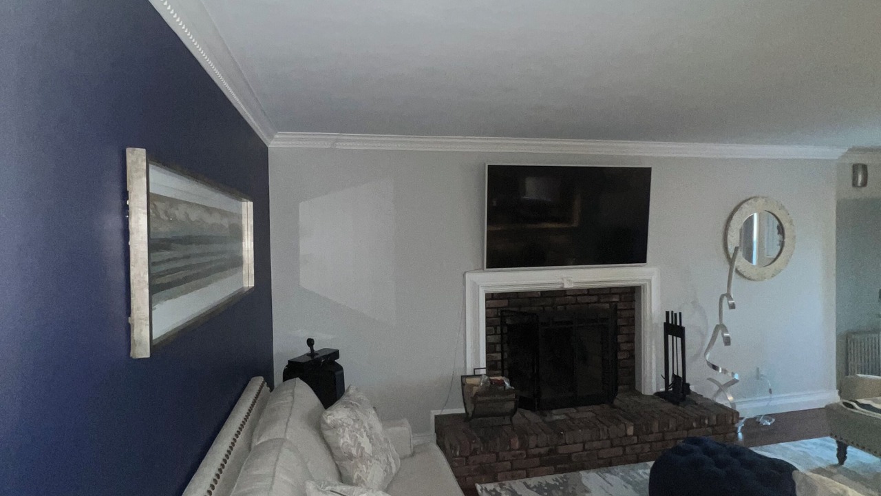 Photo of Livingroom in Alden Manor