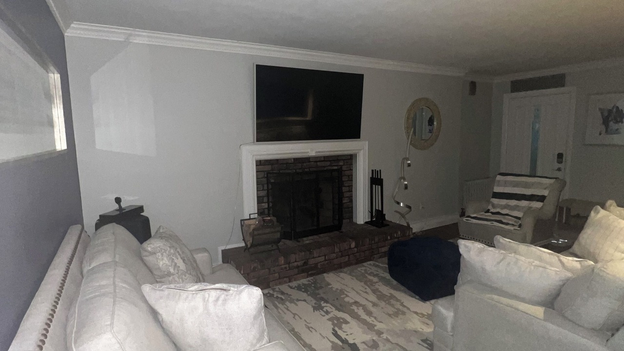 Photo of Livingroom in Alden Manor