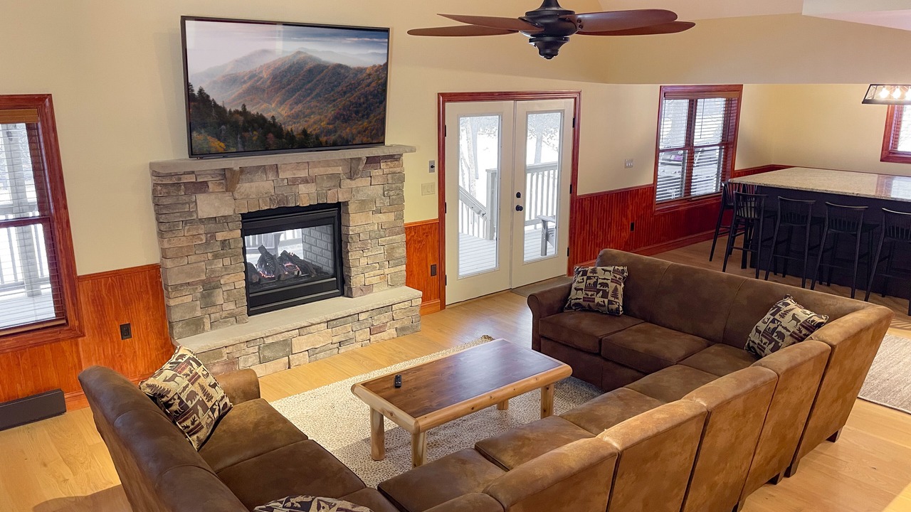 Photo of Livingroom in Lake Harmony Estates