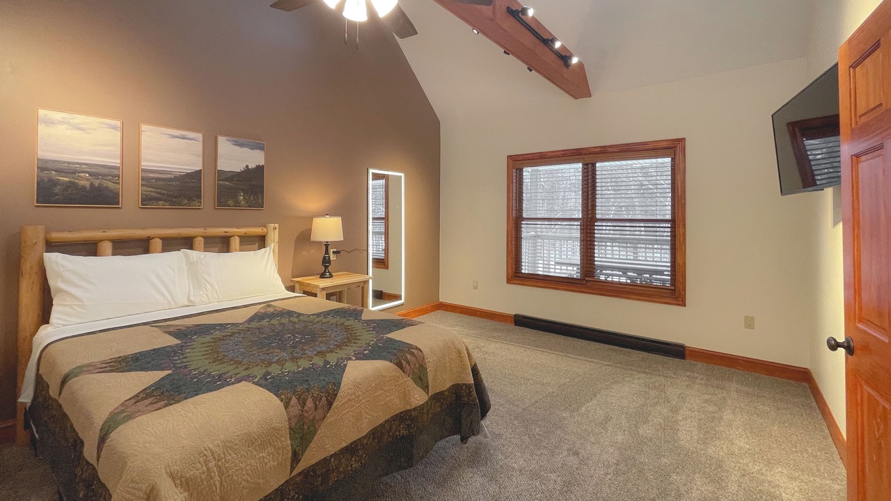 Photo of Bedroom in Lake Harmony Estates