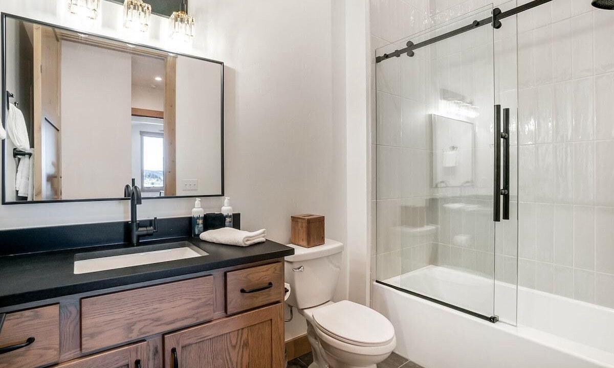 Photo of Bathroom in Fraser