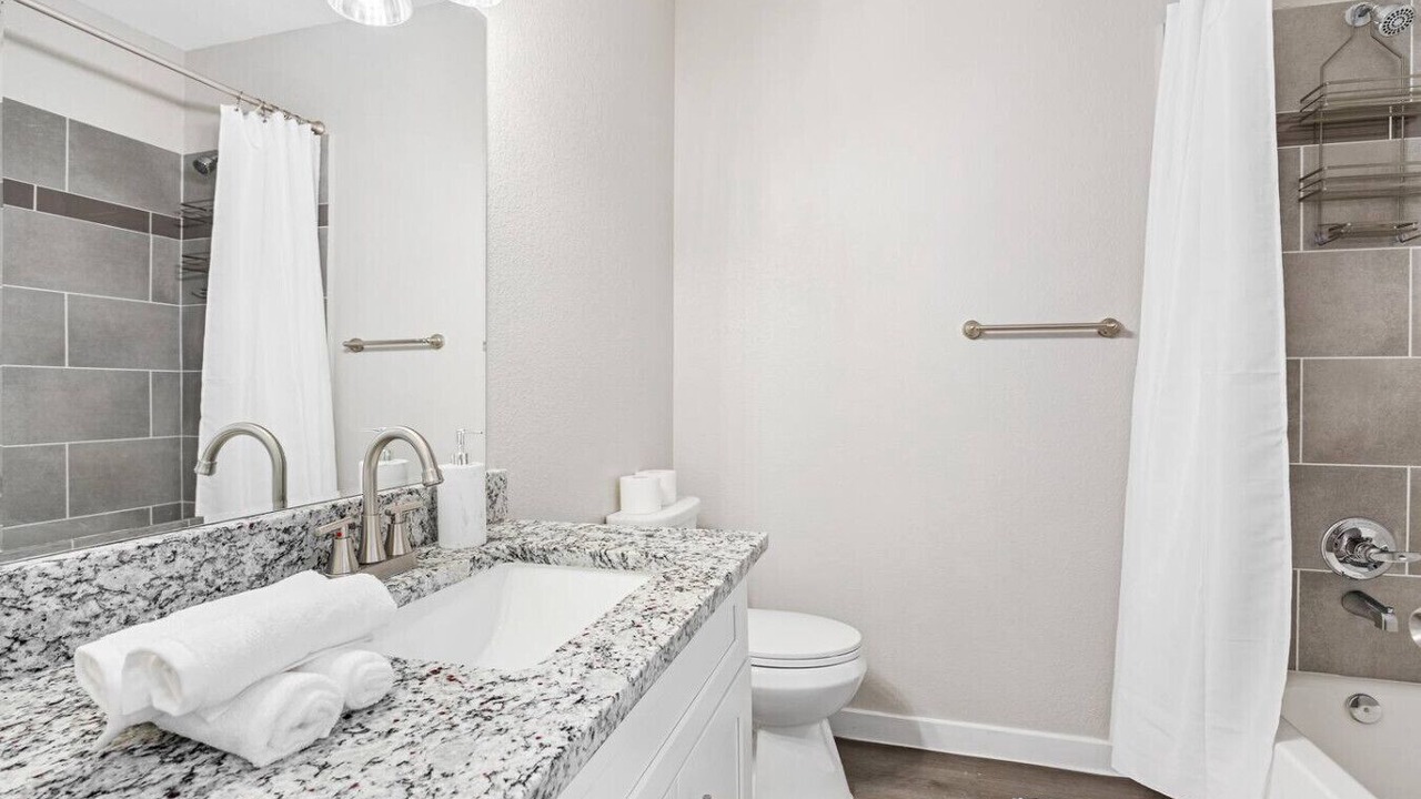 Photo of Bathroom in South Dallas - Fair Park