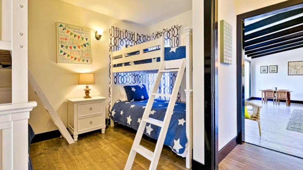 Photo of Bedroom in Anaheim Colony Historic District