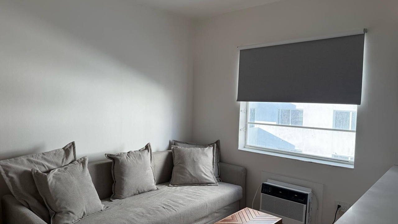 Photo of Livingroom in South of Fifth