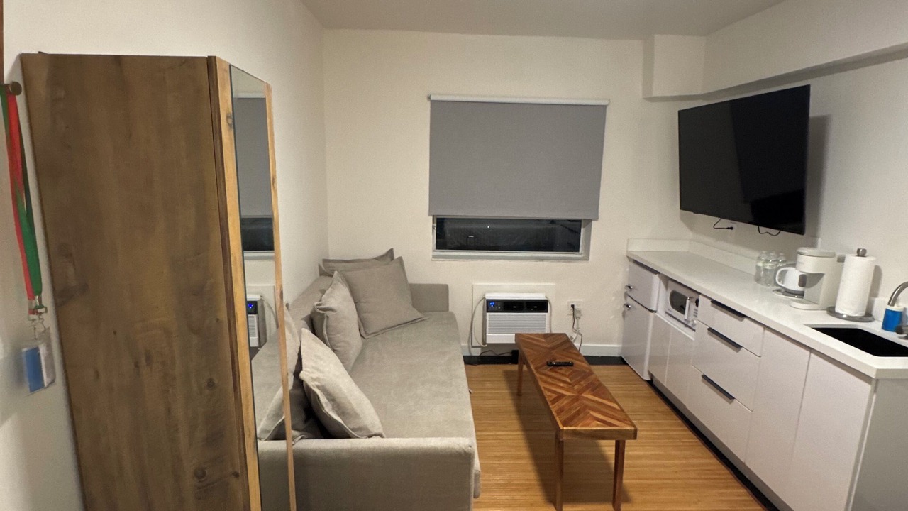 Photo of Livingroom in South of Fifth