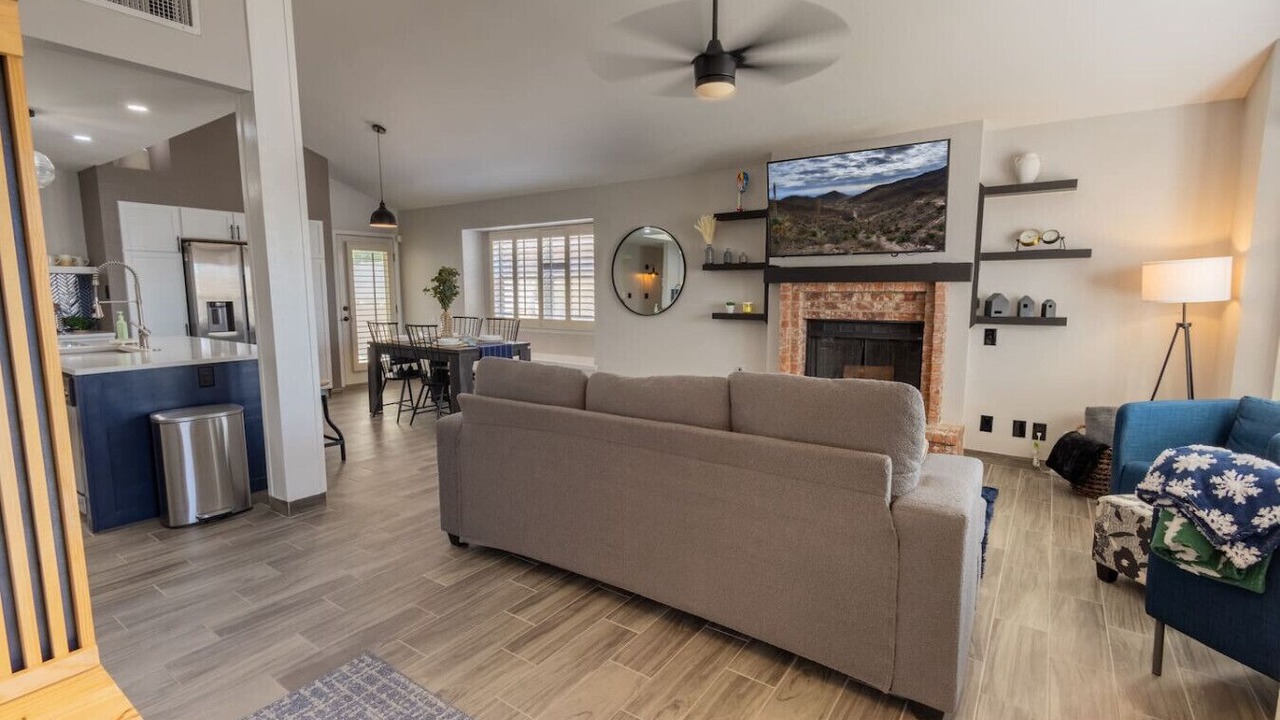 Photo of Livingroom in Biggs Field