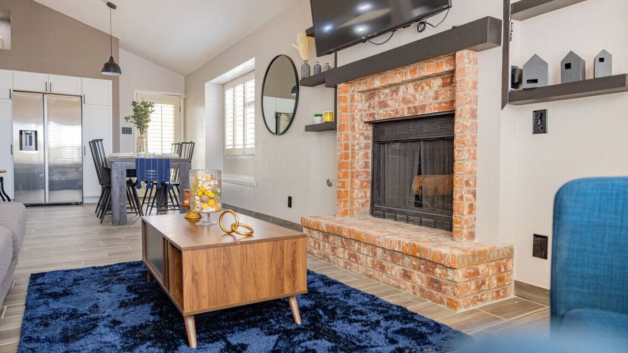 Photo of Livingroom in Biggs Field