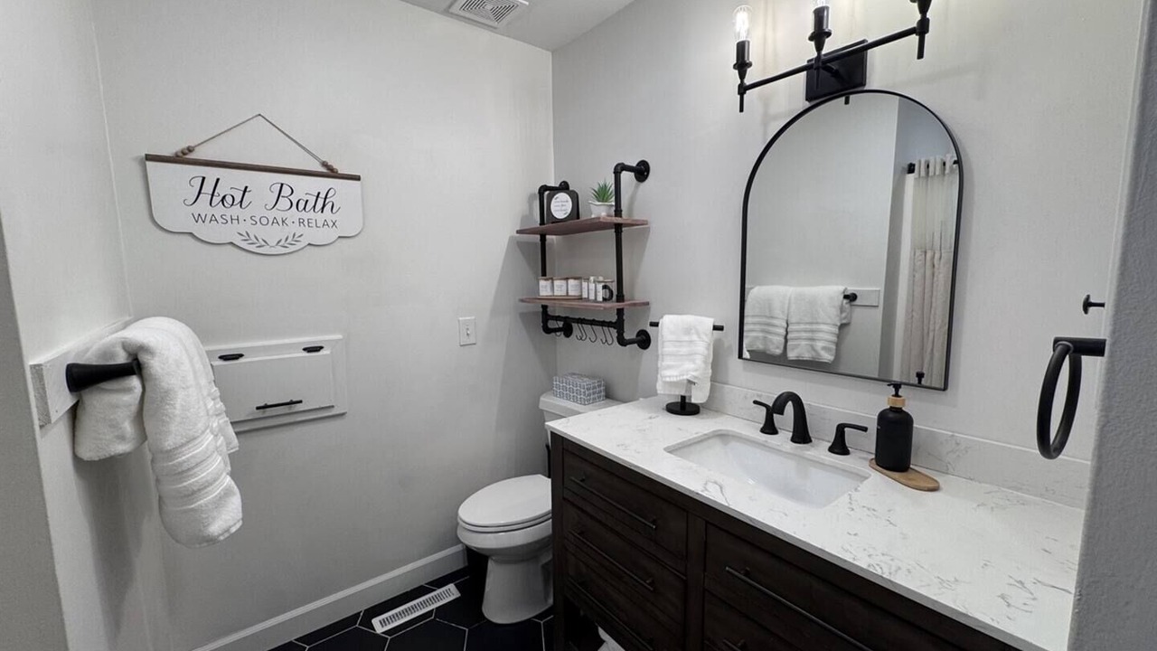 Photo of Bathroom in Maize