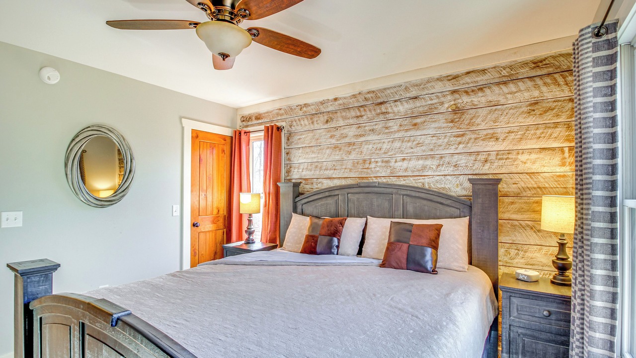 Photo of Bedroom in Eagle Mountain