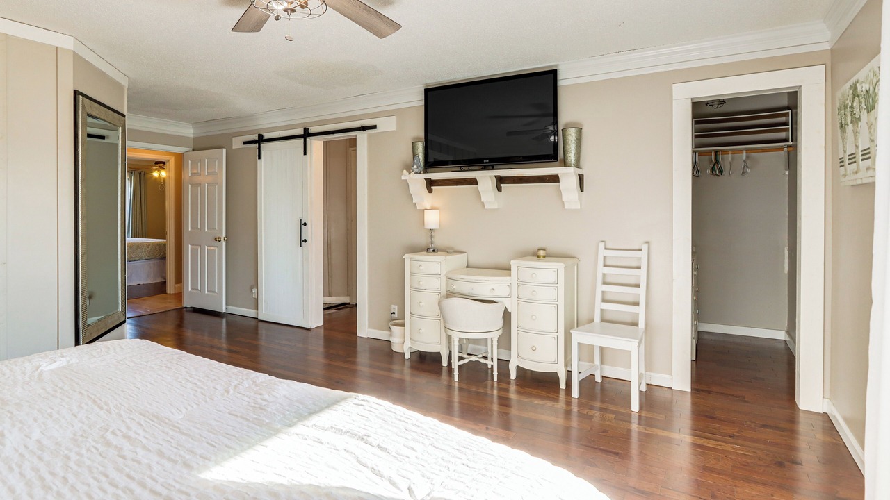 Photo of Bedroom in Chatsworth