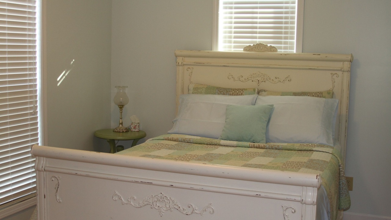 Photo of Bedroom in Buncombe