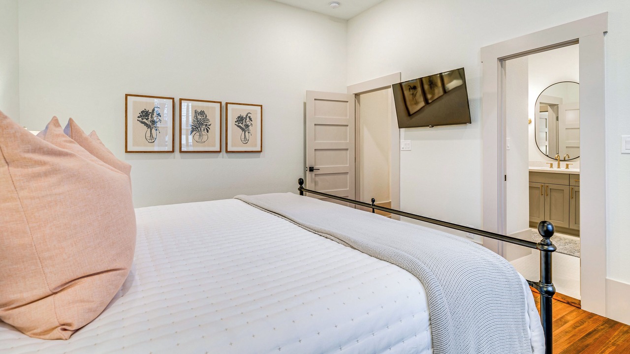 Photo of Bedroom in Brenham
