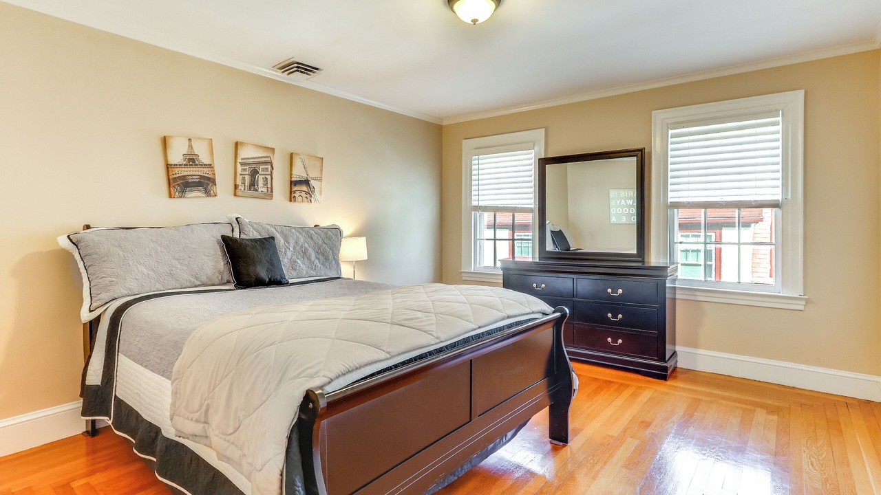 Photo of Others in West New Haven