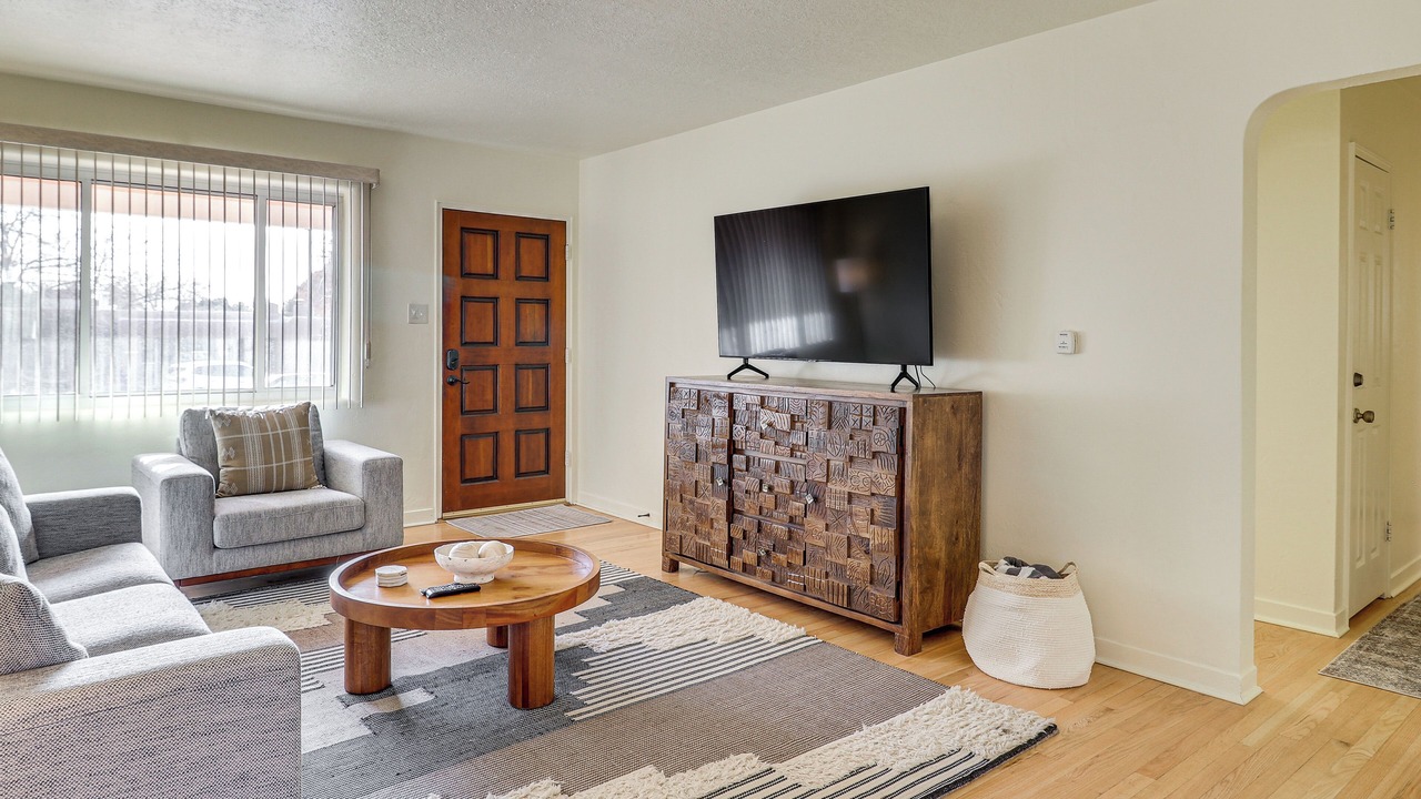 Photo of Livingroom in Sandia Ridge