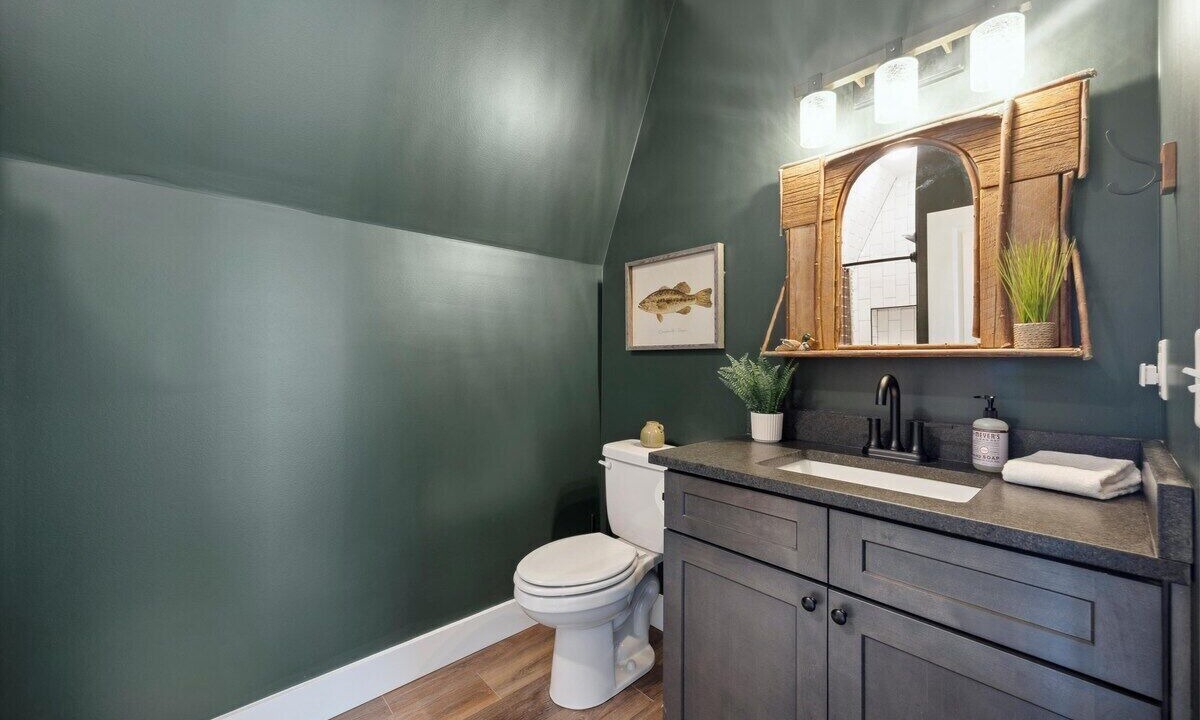 Photo of Bathroom in Chattanooga Valley