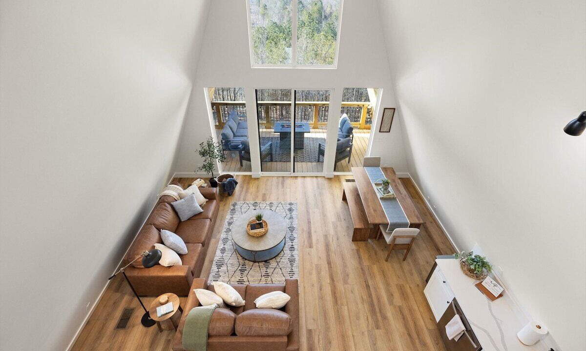 Photo of Livingroom in Chattanooga Valley