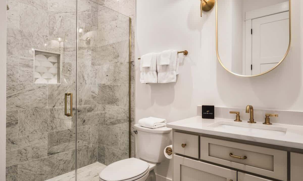 Photo of Bathroom in Orange Beach