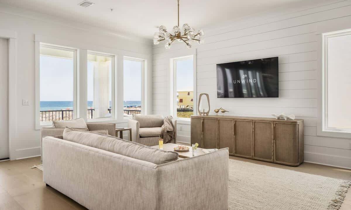 Photo of Livingroom in Orange Beach