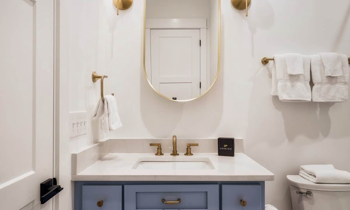 Photo of Bathroom in Orange Beach