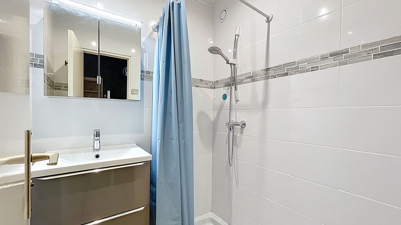 Photo of Bathroom in Carnon-Plage