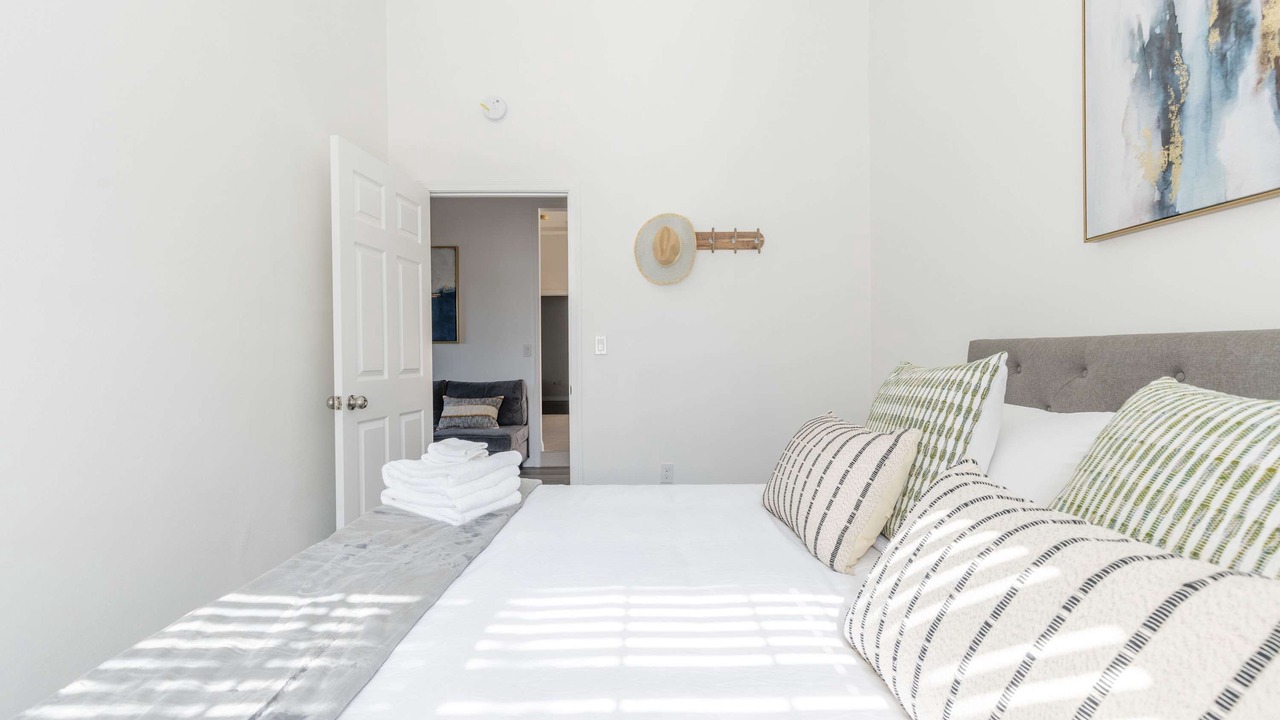 Photo of Bedroom in South San Gabriel