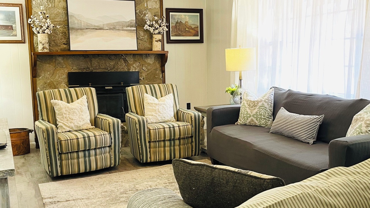 Photo of Livingroom in New Tazewell
