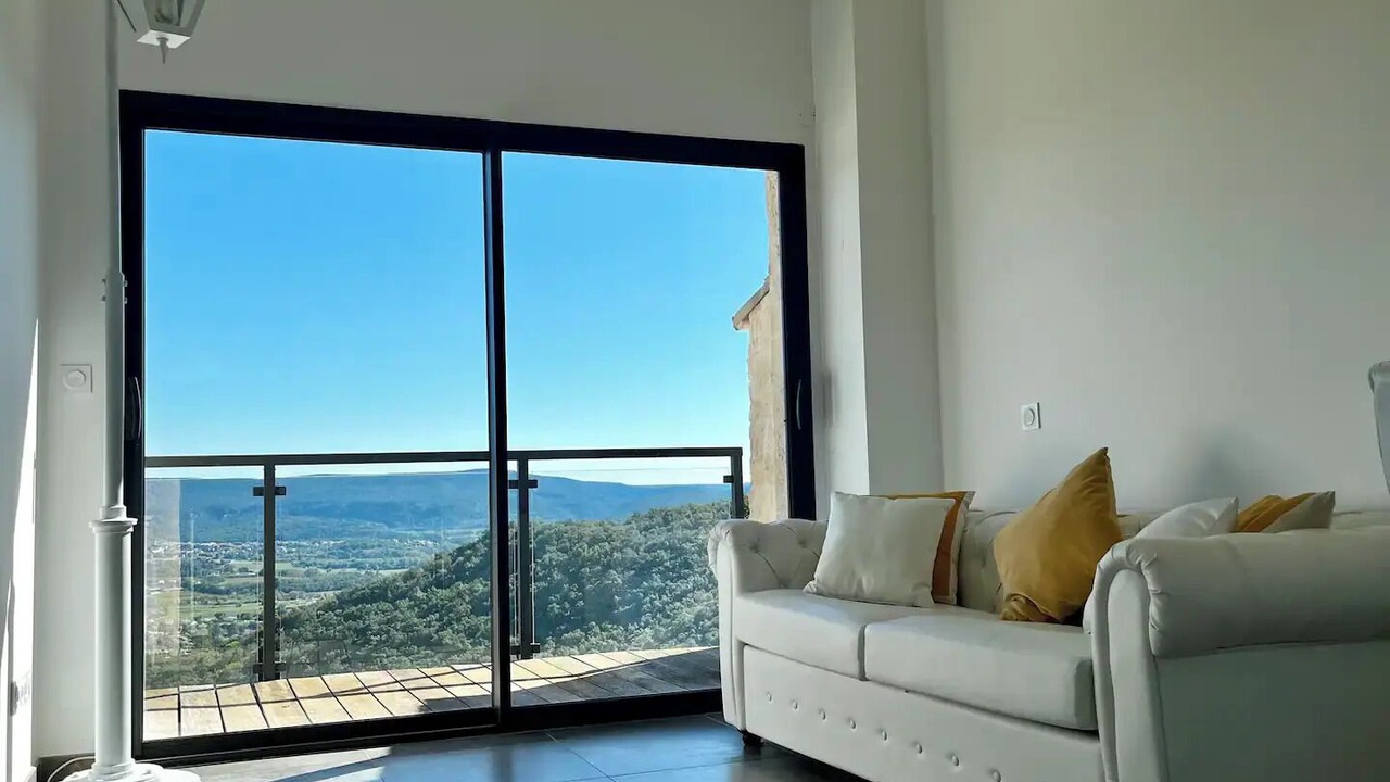 Photo of Livingroom in Sampzon