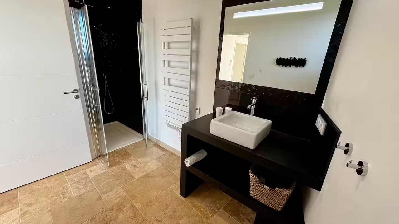 Photo of Bathroom in Sampzon
